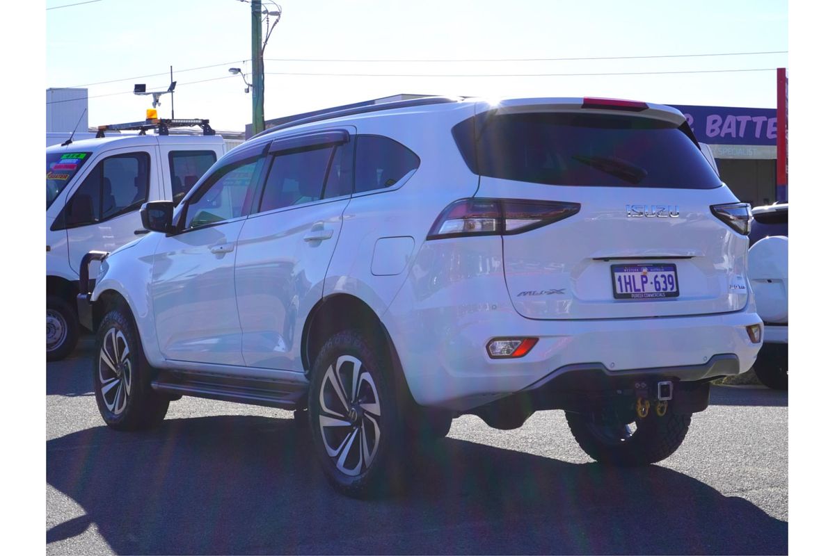 2021 Isuzu MU-X LS-T