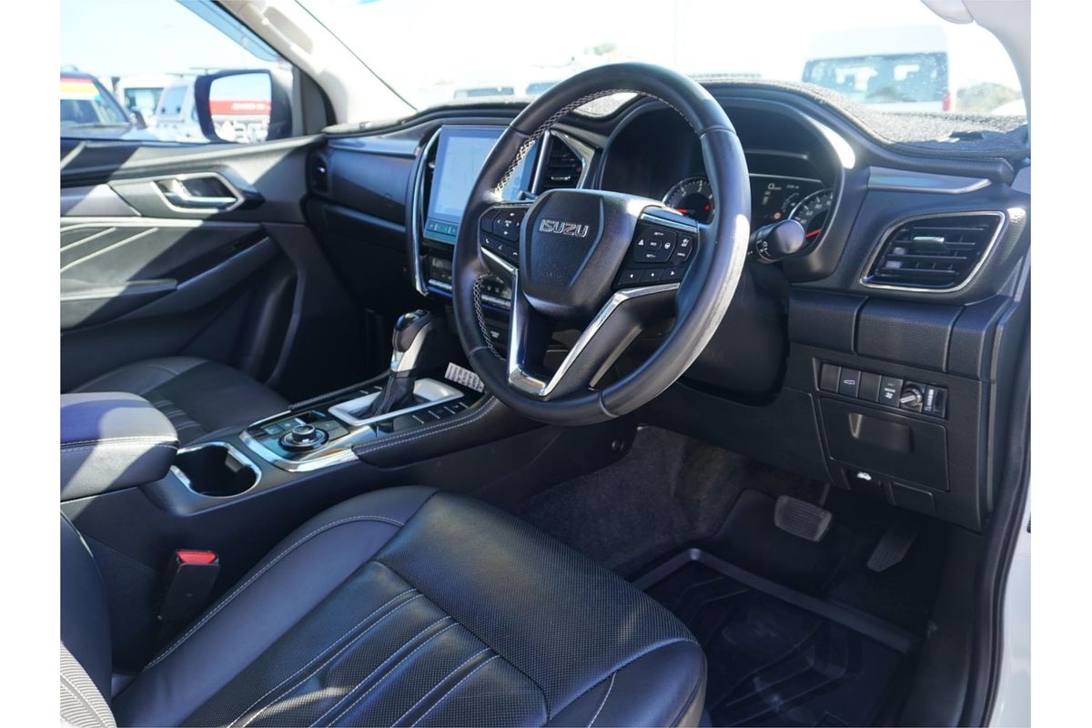 2021 Isuzu MU-X LS-T
