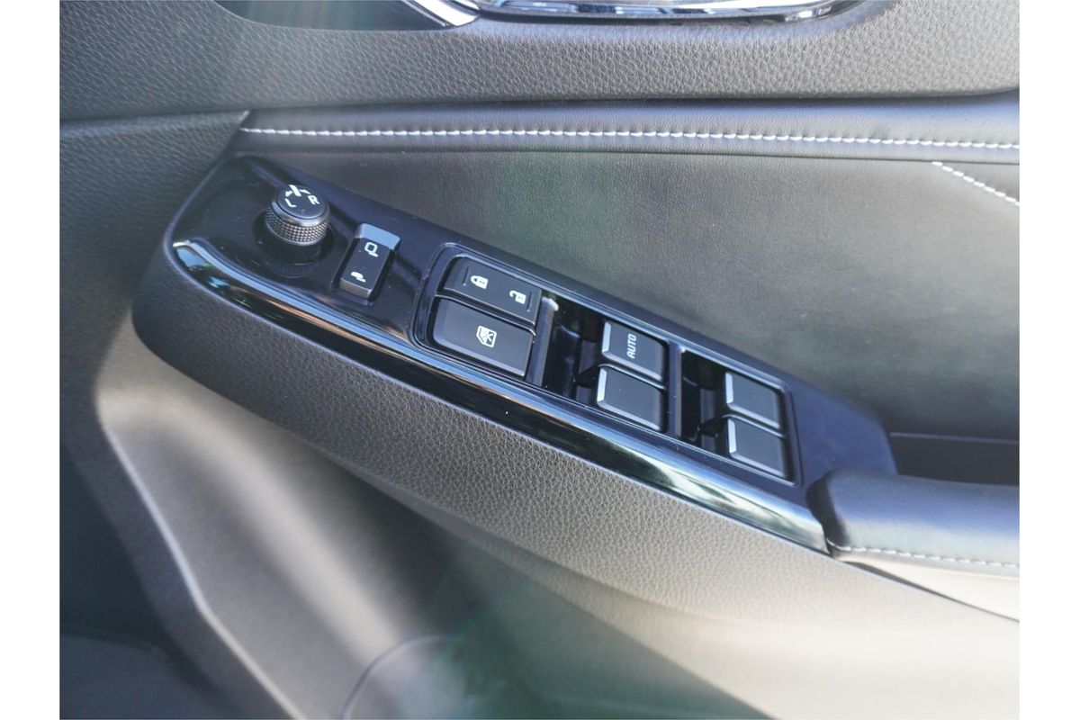 2021 Isuzu MU-X LS-T
