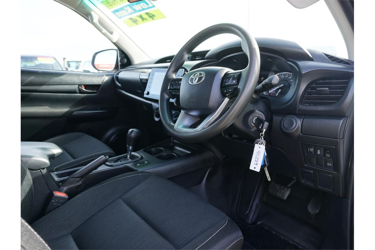2021 Toyota Hilux SR GUN126R 4X4