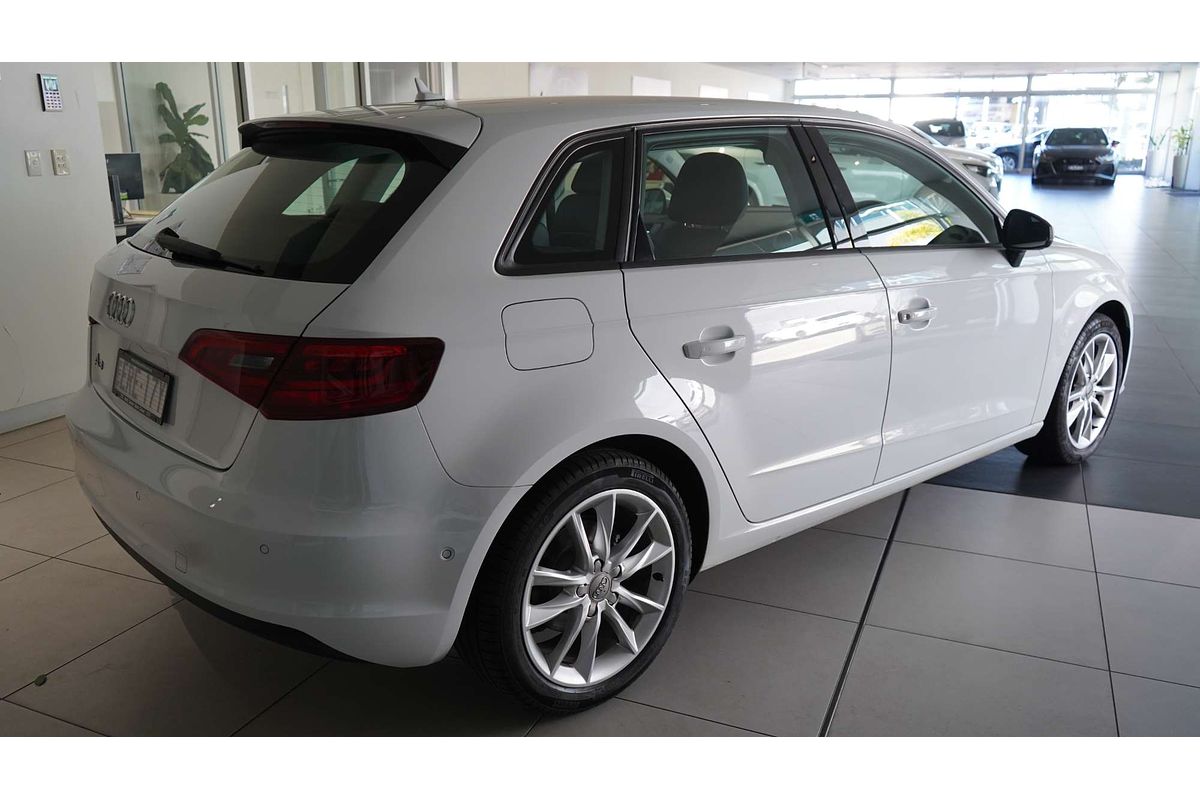 2015 Audi A3 Attraction 8V