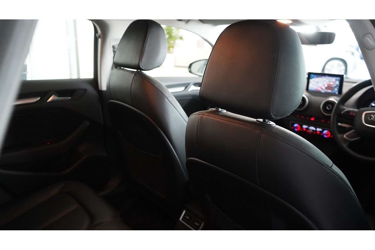 2015 Audi A3 Attraction 8V