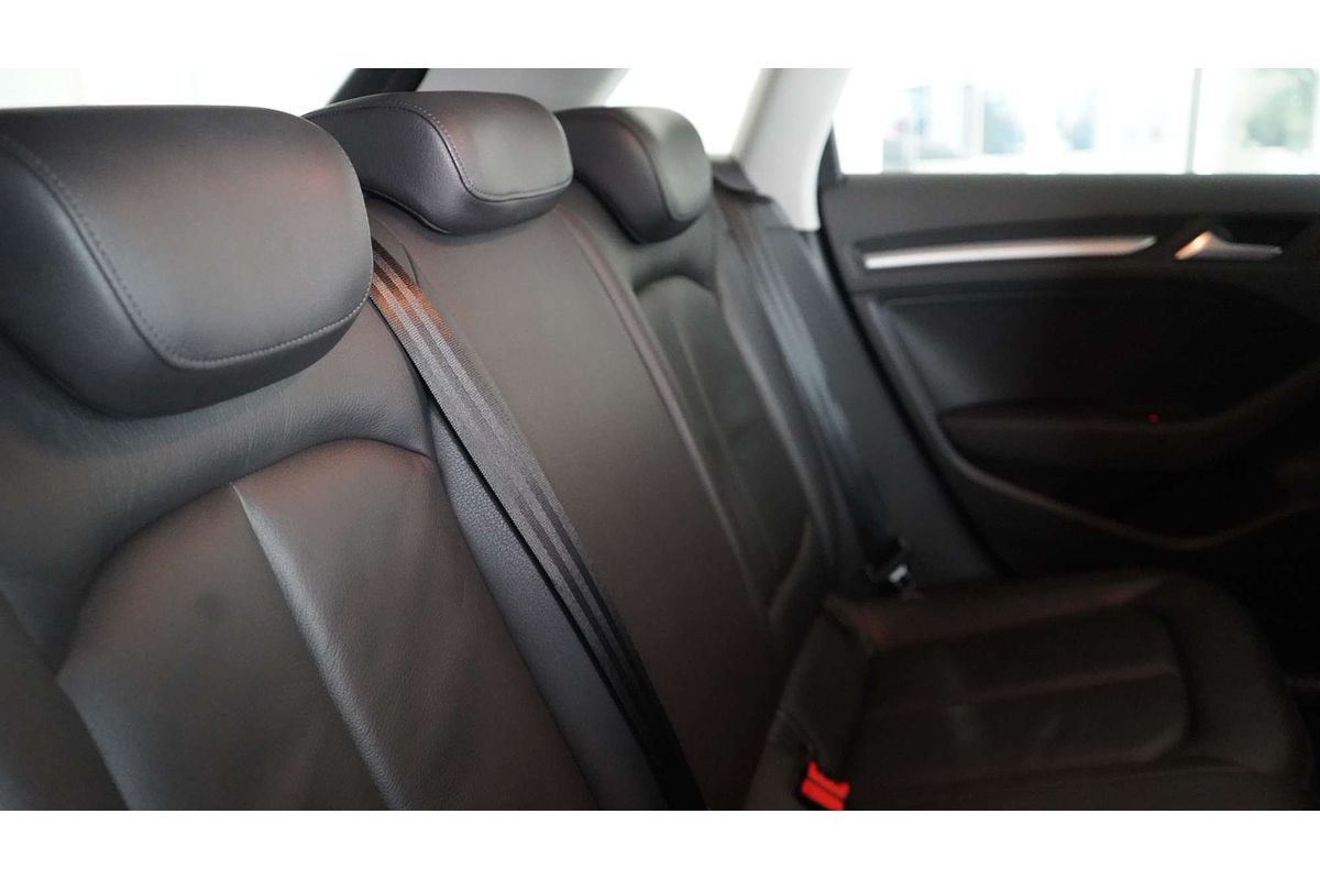 2015 Audi A3 Attraction 8V