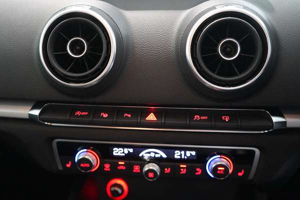 2015 Audi A3 Attraction 8V