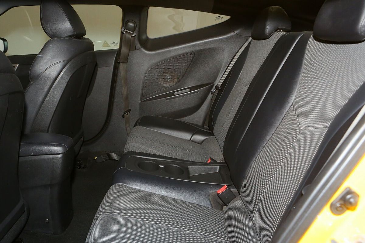 2012 Hyundai Veloster + FS