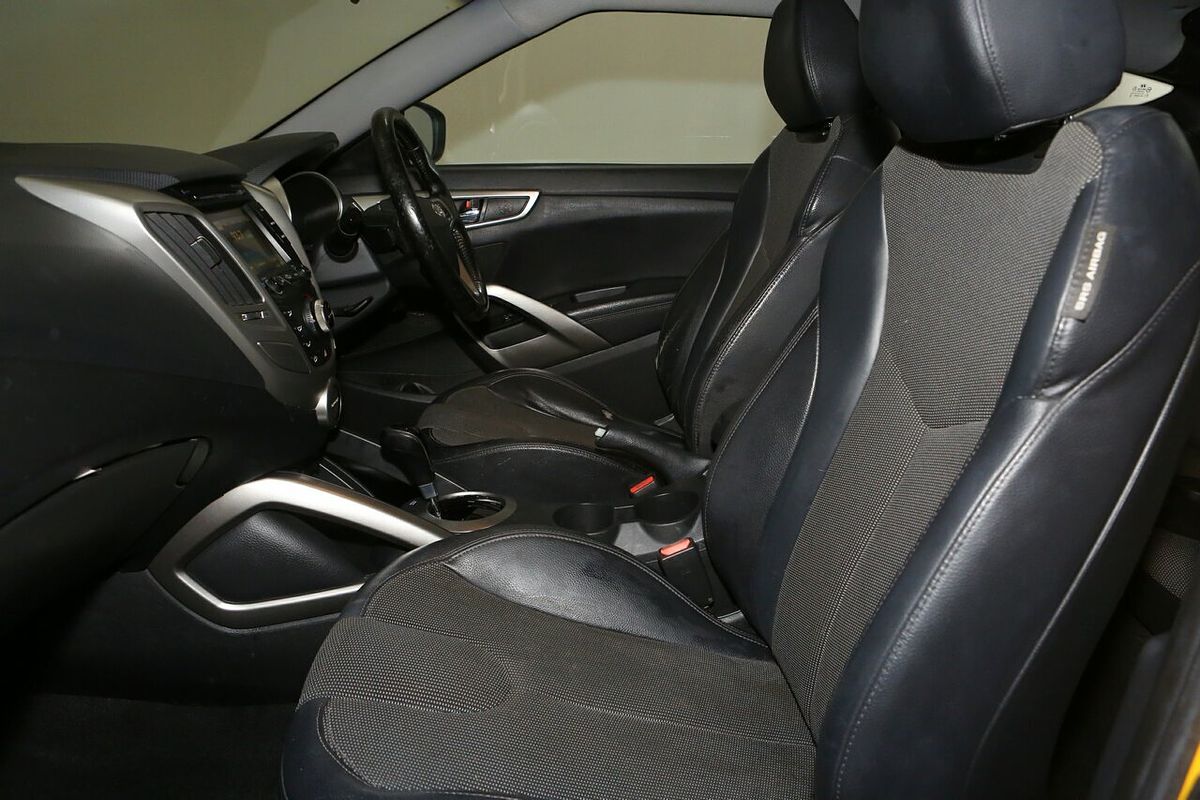 2012 Hyundai Veloster + FS