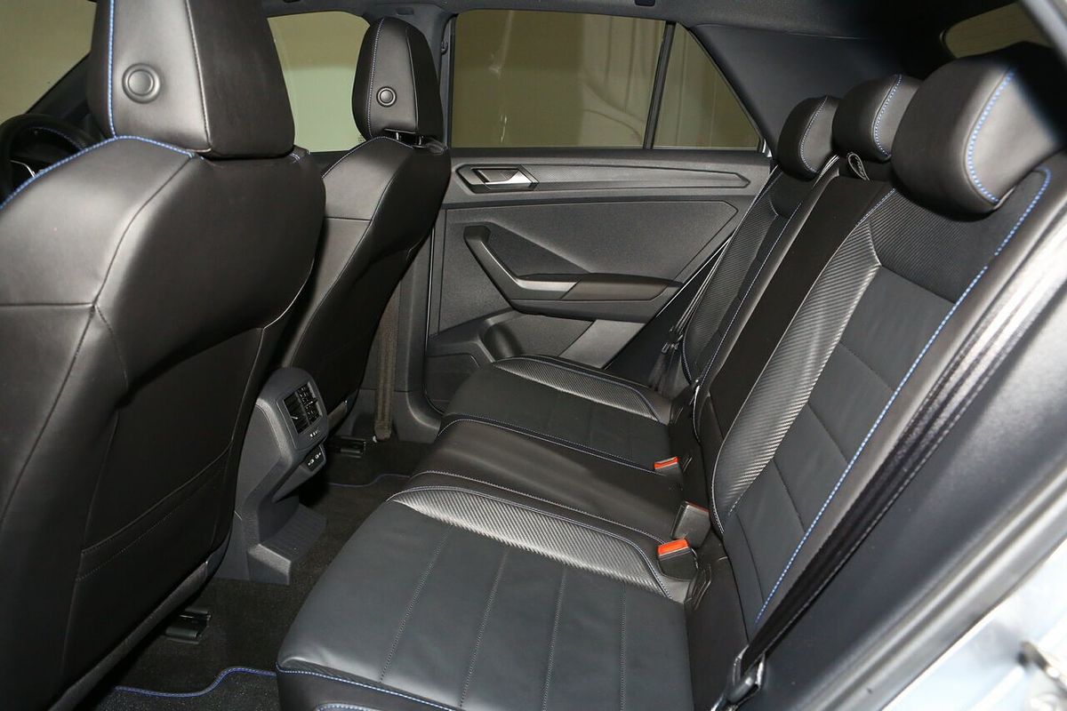 2023 Volkswagen T-Roc R D11