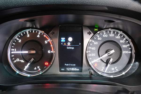 2020 Toyota Hilux SR5 GUN126R 4X4