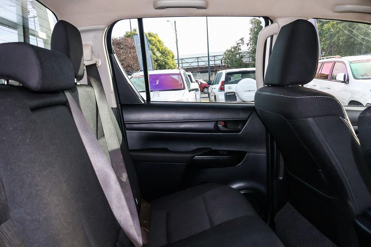 2020 Toyota Hilux SR GUN126R 4X4