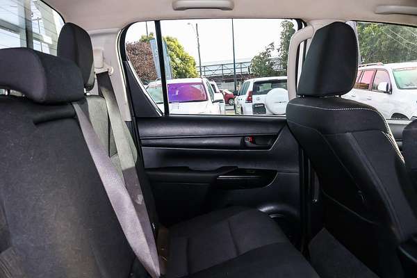 2020 Toyota Hilux SR GUN126R 4X4