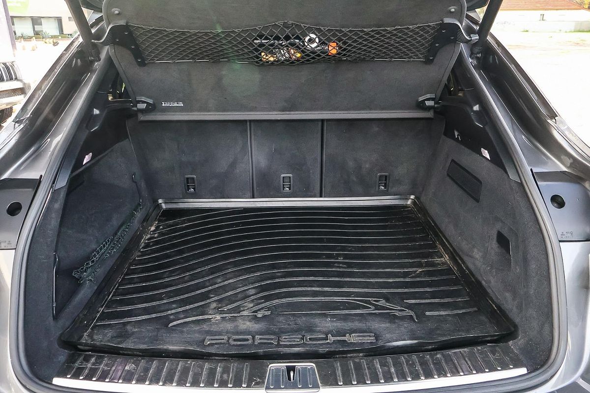 2020 Porsche Cayenne 9YB