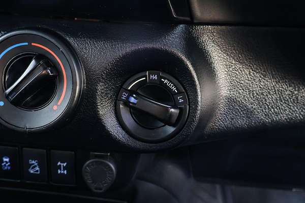 2020 Toyota Hilux SR GUN126R 4X4