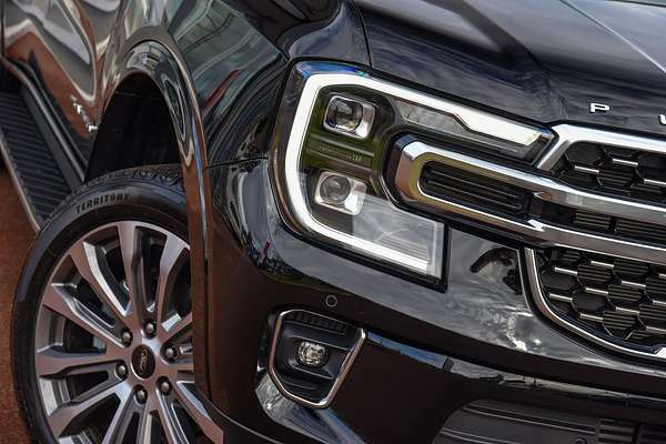 2025 Ford Everest Platinum  3.0L