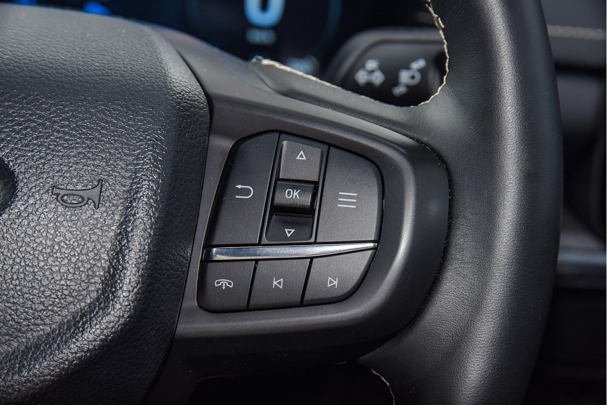 2025 Ford Everest Platinum  3.0L