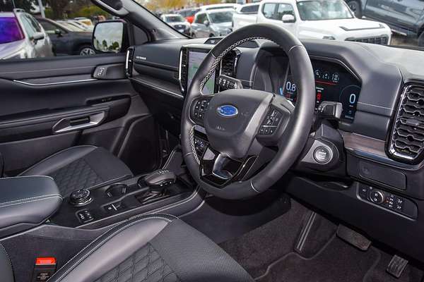 2025 Ford Everest Platinum  3.0L