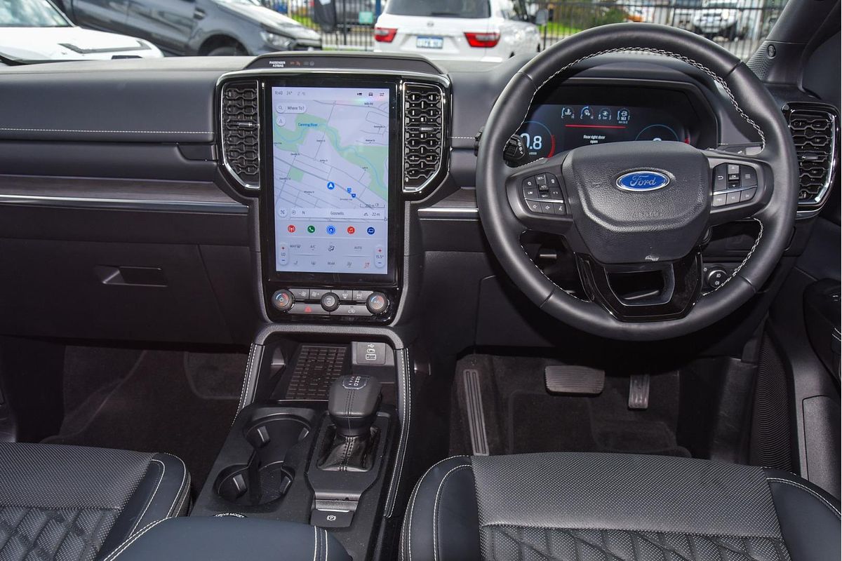 2025 Ford Everest Platinum  3.0L