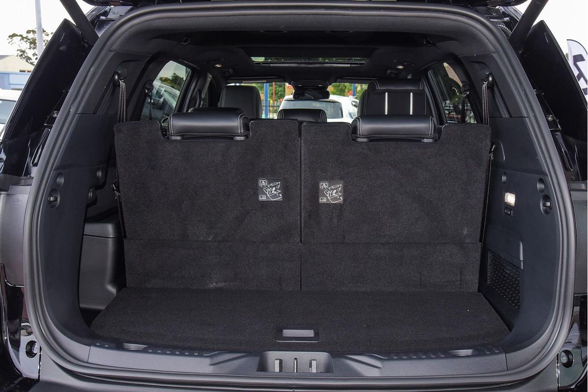 2025 Ford Everest Platinum  3.0L