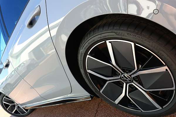 2025 Volkswagen Golf 110TSI R-Line 8.5