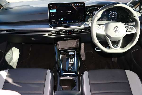 2025 Volkswagen Golf 110TSI R-Line 8.5