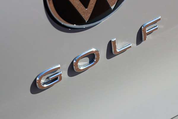 2025 Volkswagen Golf 110TSI R-Line 8.5