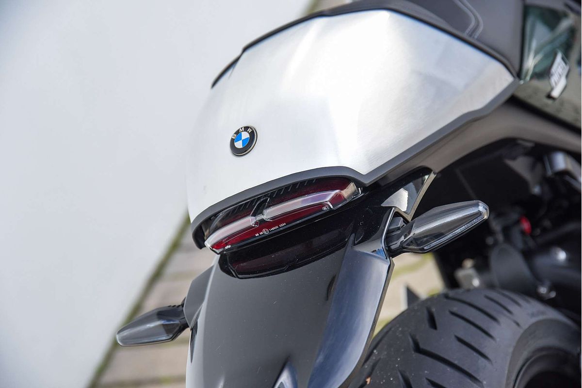 2025 BMW R 12 nineT HL R 12
