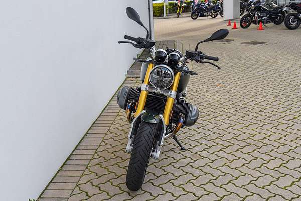 2025 BMW R 12 nineT HL R 12