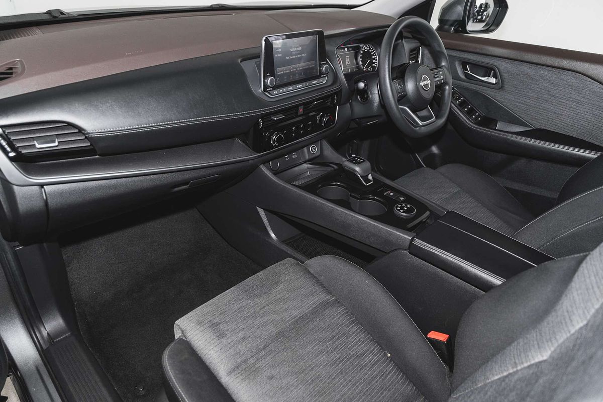 2023 Nissan X-TRAIL ST T33