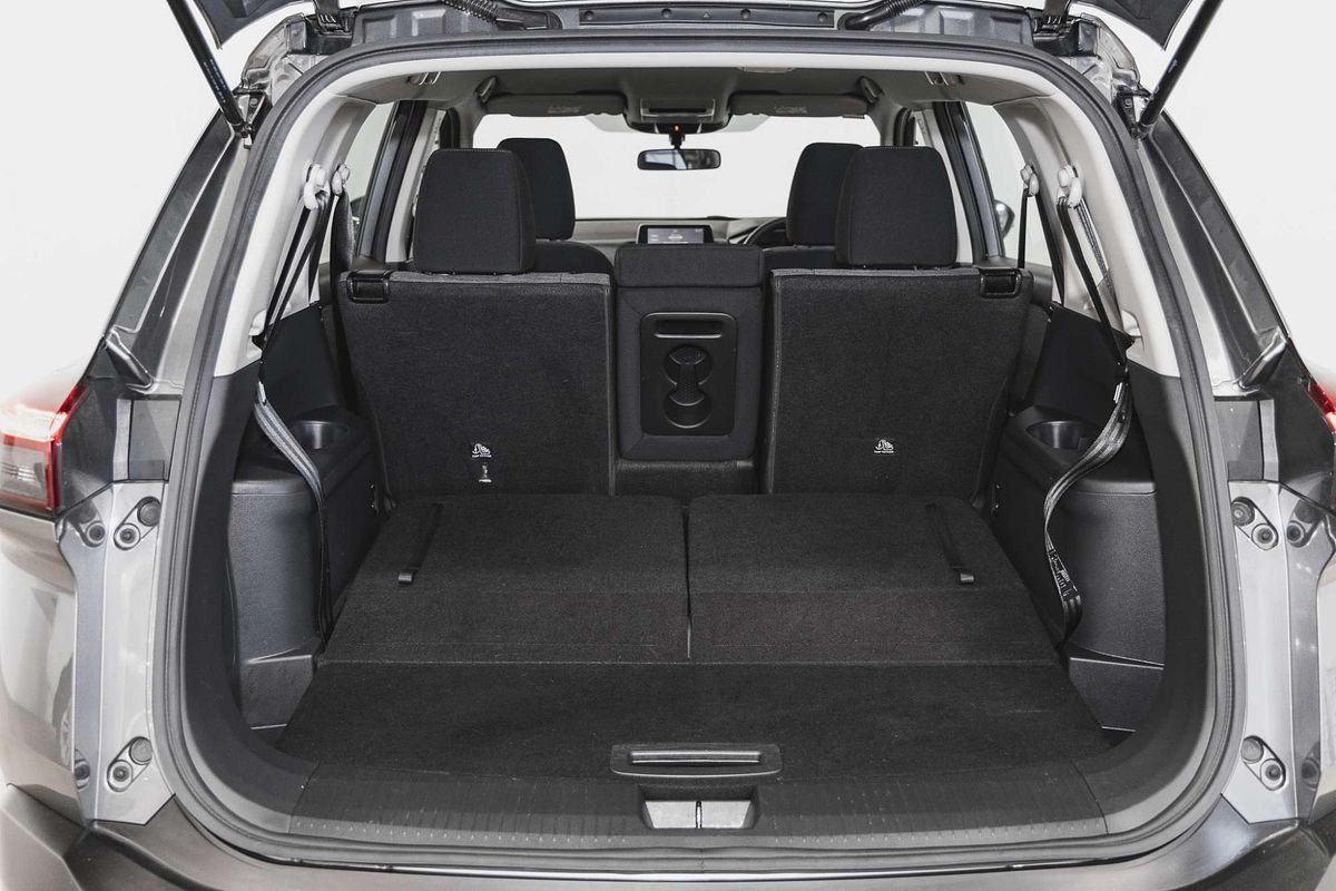 2023 Nissan X-TRAIL ST T33