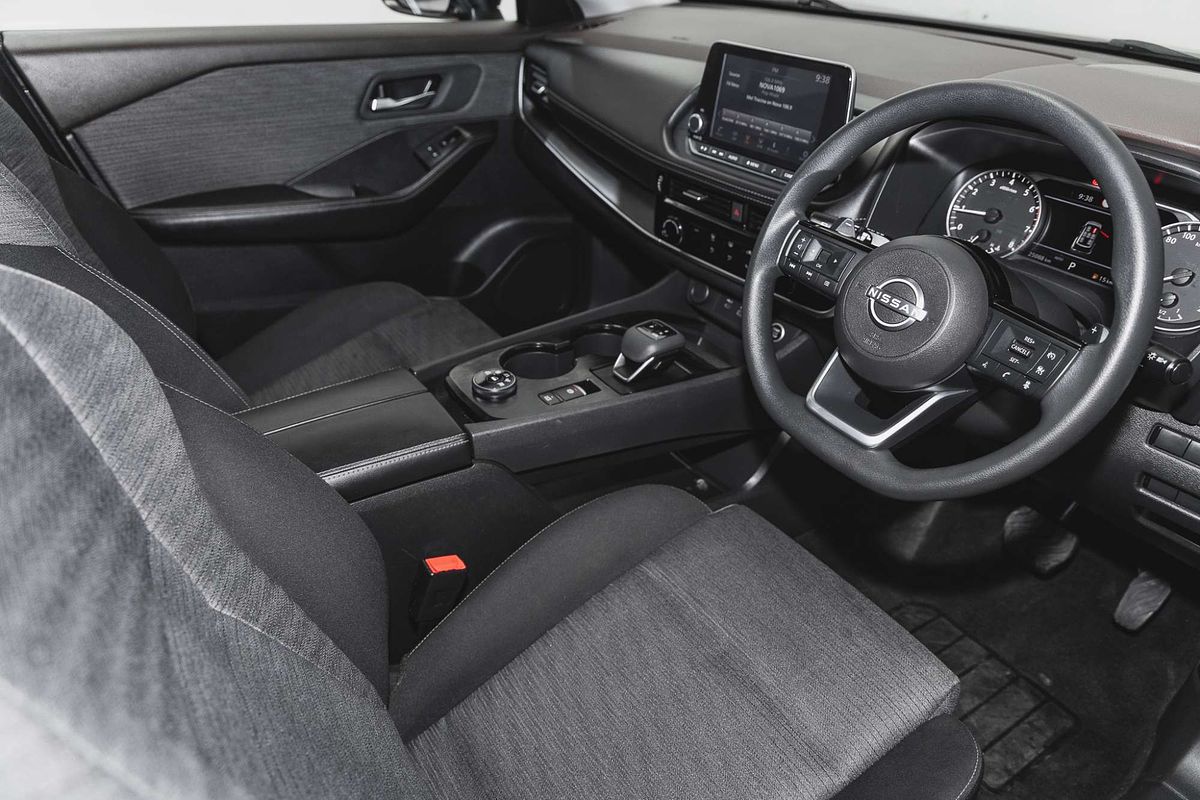 2023 Nissan X-TRAIL ST T33