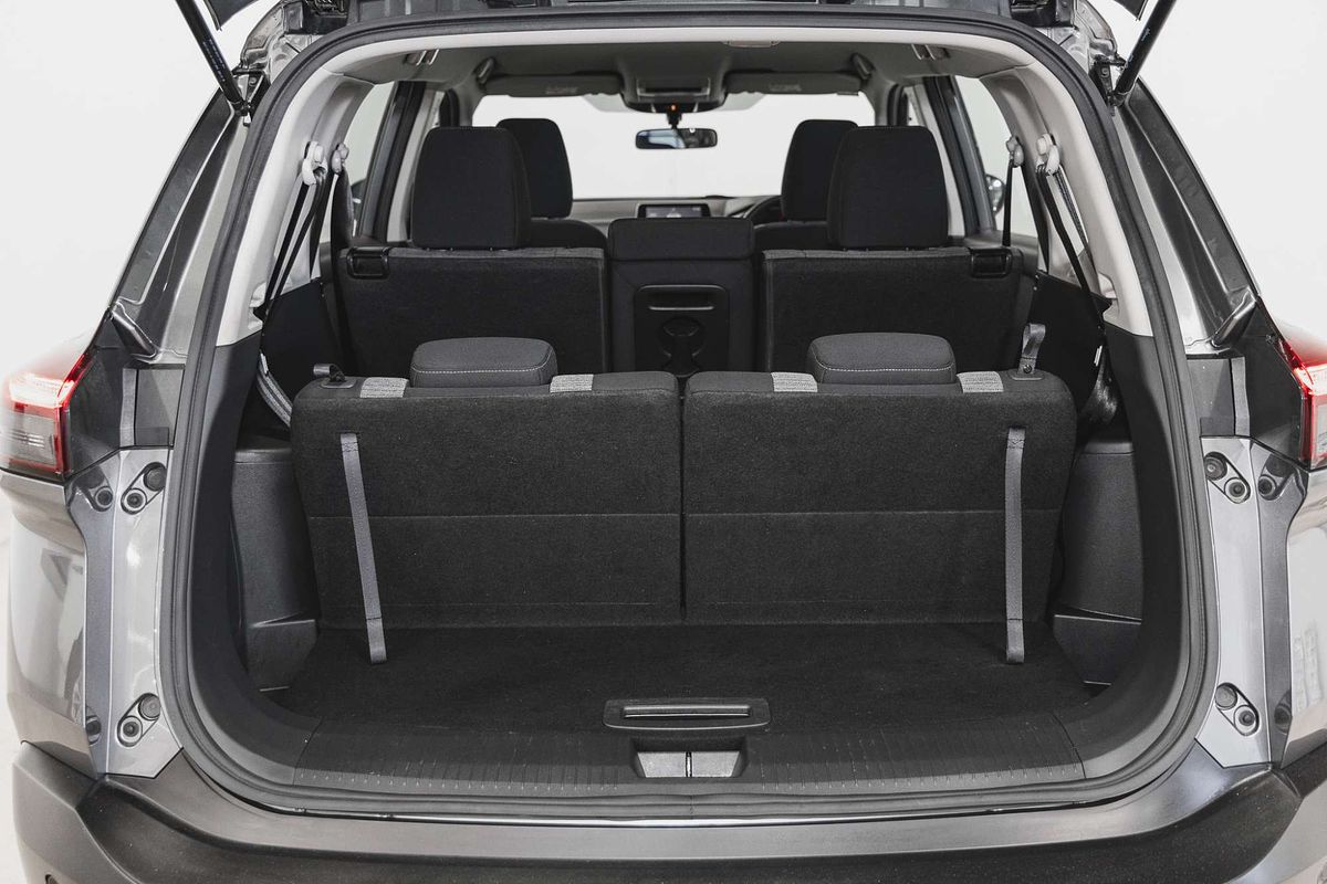 2023 Nissan X-TRAIL ST T33