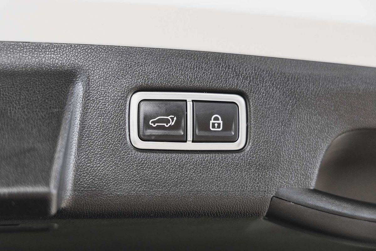 2023 Kia Sorento Sport MQ4
