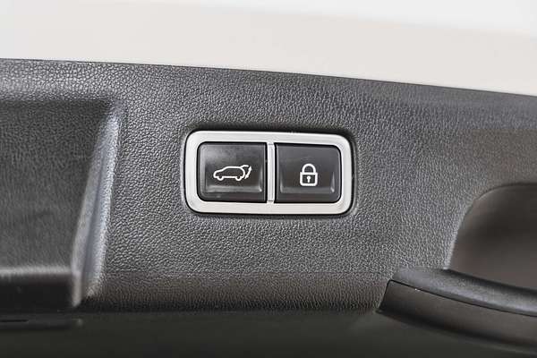 2023 Kia Sorento Sport MQ4