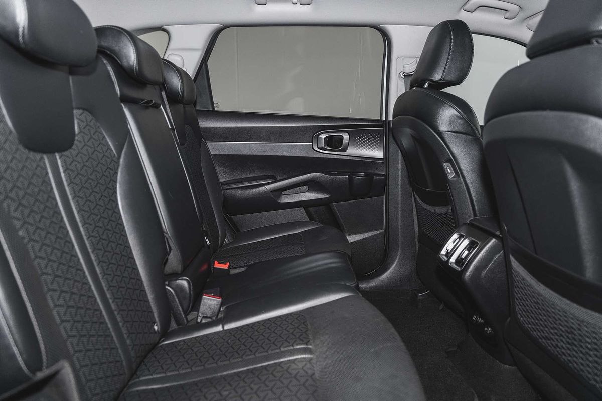 2023 Kia Sorento Sport MQ4