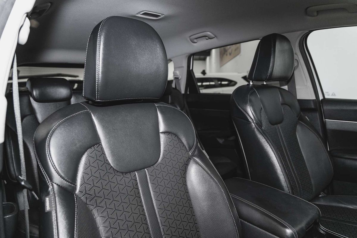 2023 Kia Sorento Sport MQ4