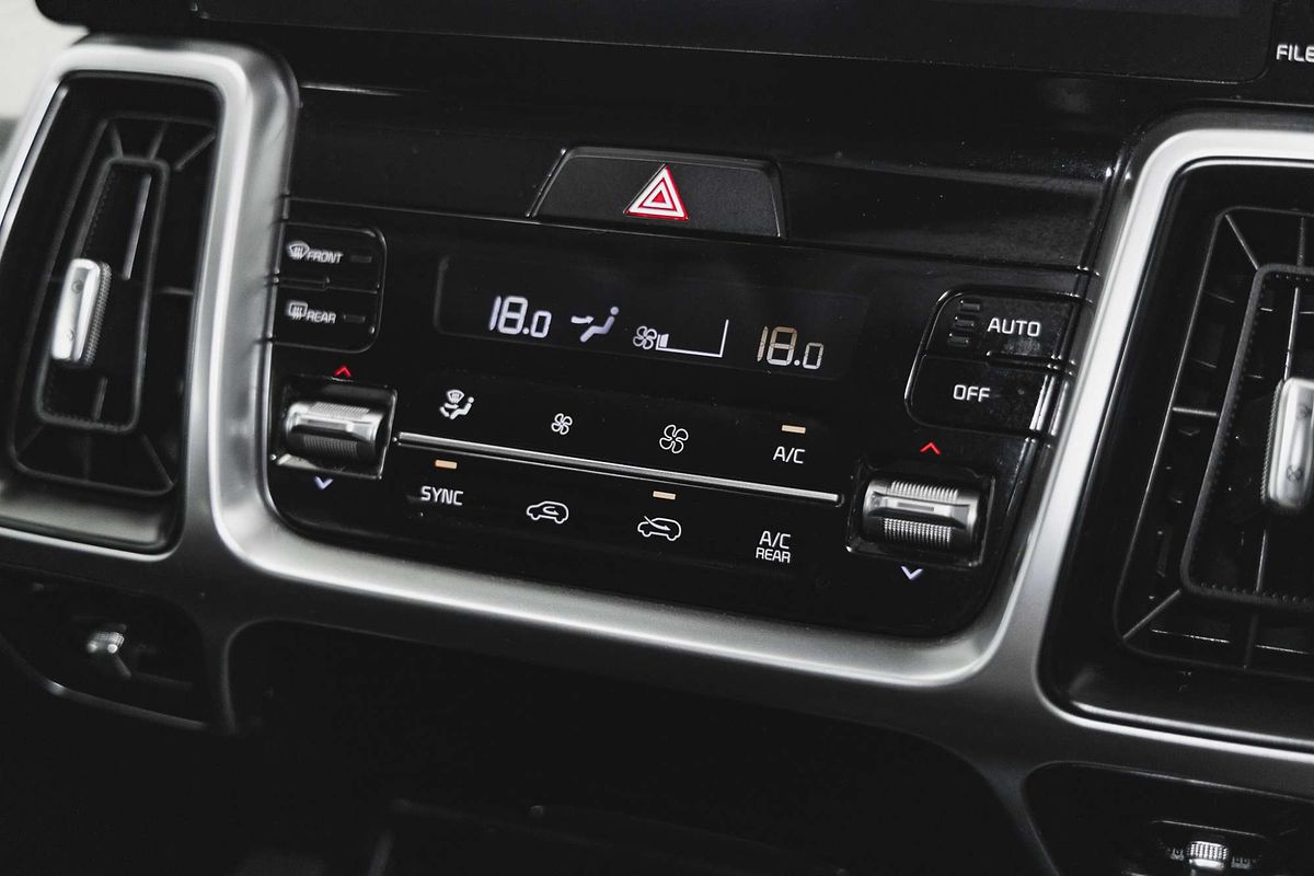 2023 Kia Sorento Sport MQ4