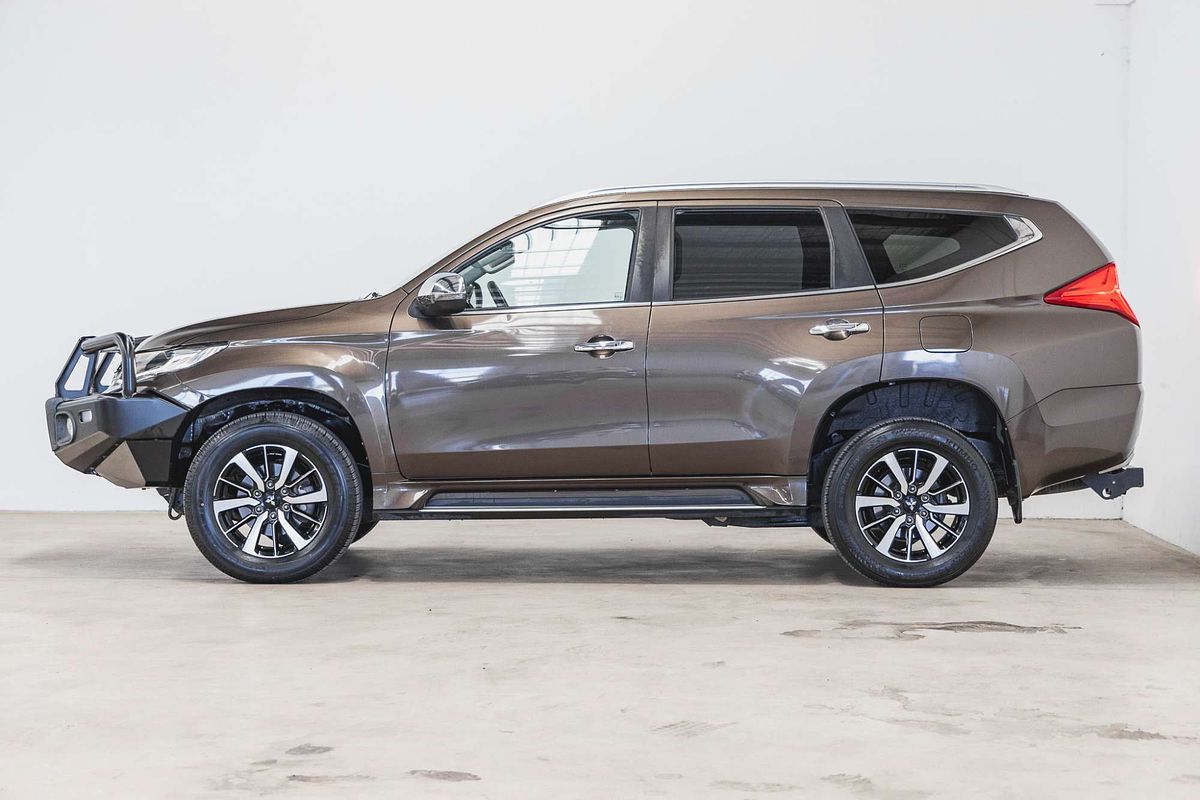 2017 Mitsubishi Pajero Sport GLS QE