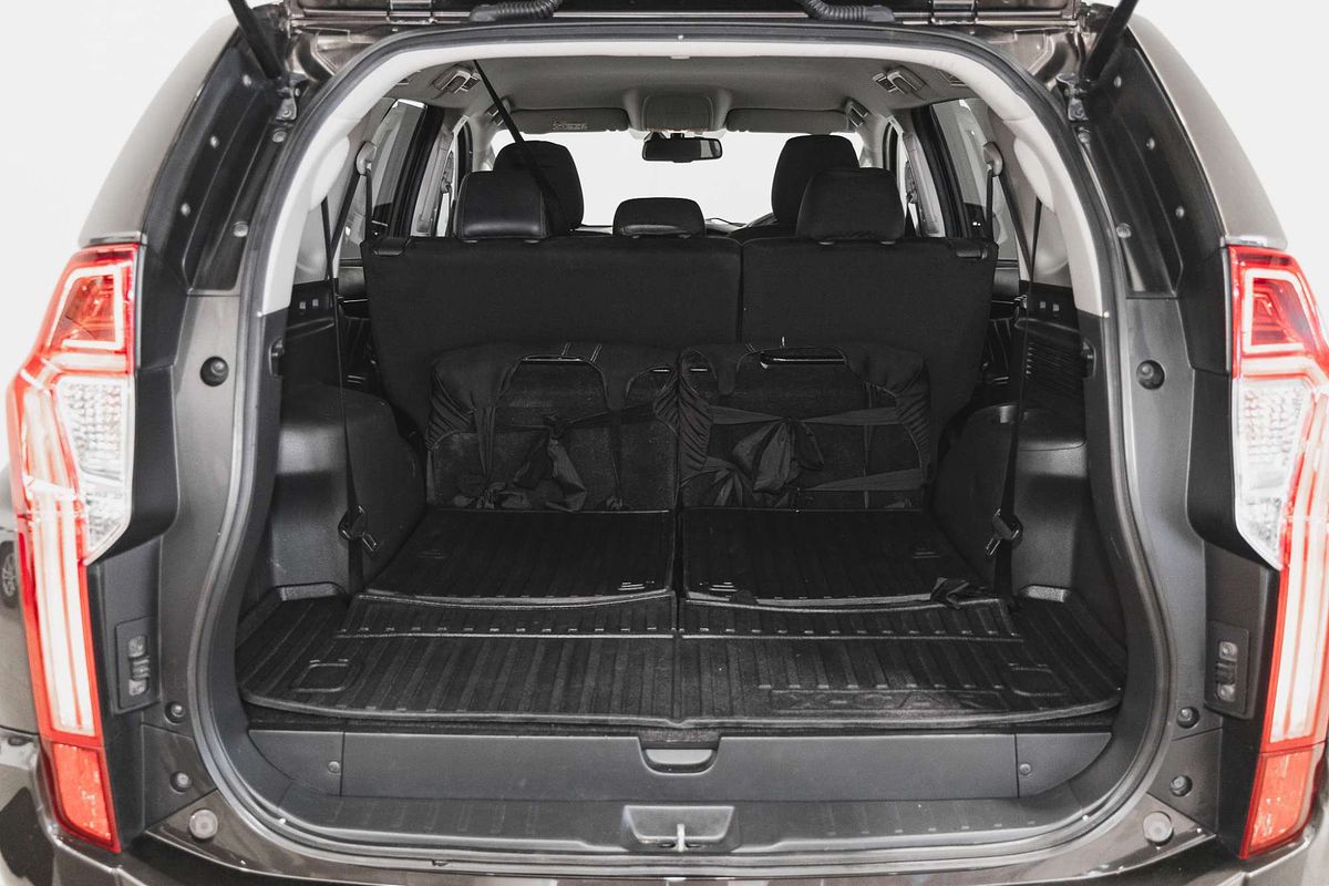 2017 Mitsubishi Pajero Sport GLS QE