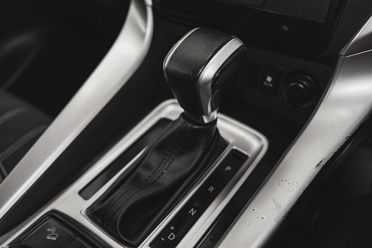 2017 Mitsubishi Pajero Sport GLS QE