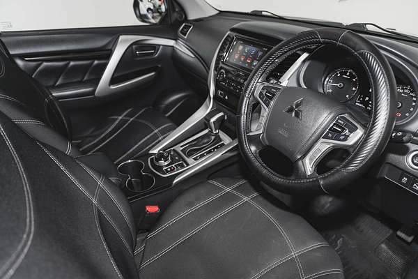 2017 Mitsubishi Pajero Sport GLS QE