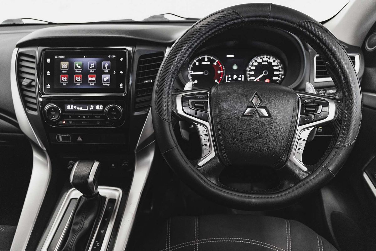 2017 Mitsubishi Pajero Sport GLS QE