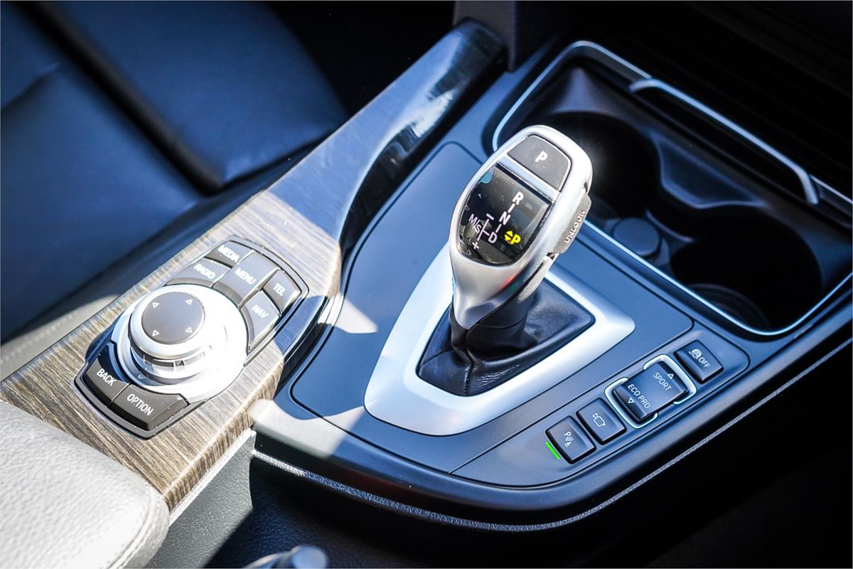 2016 BMW 3 Series 320i Sport Line F34