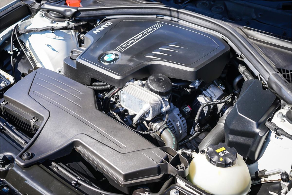 2016 BMW 3 Series 320i Sport Line F34