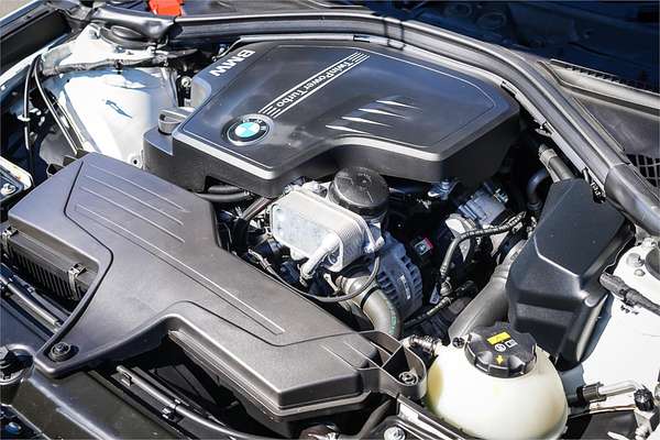 2016 BMW 3 Series 320i Sport Line F34