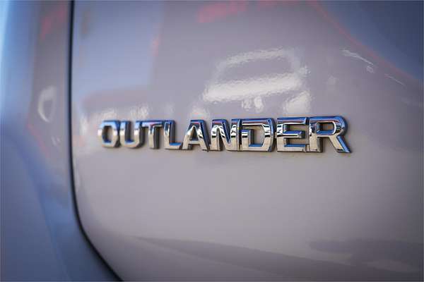 2018 Mitsubishi Outlander LS ZL