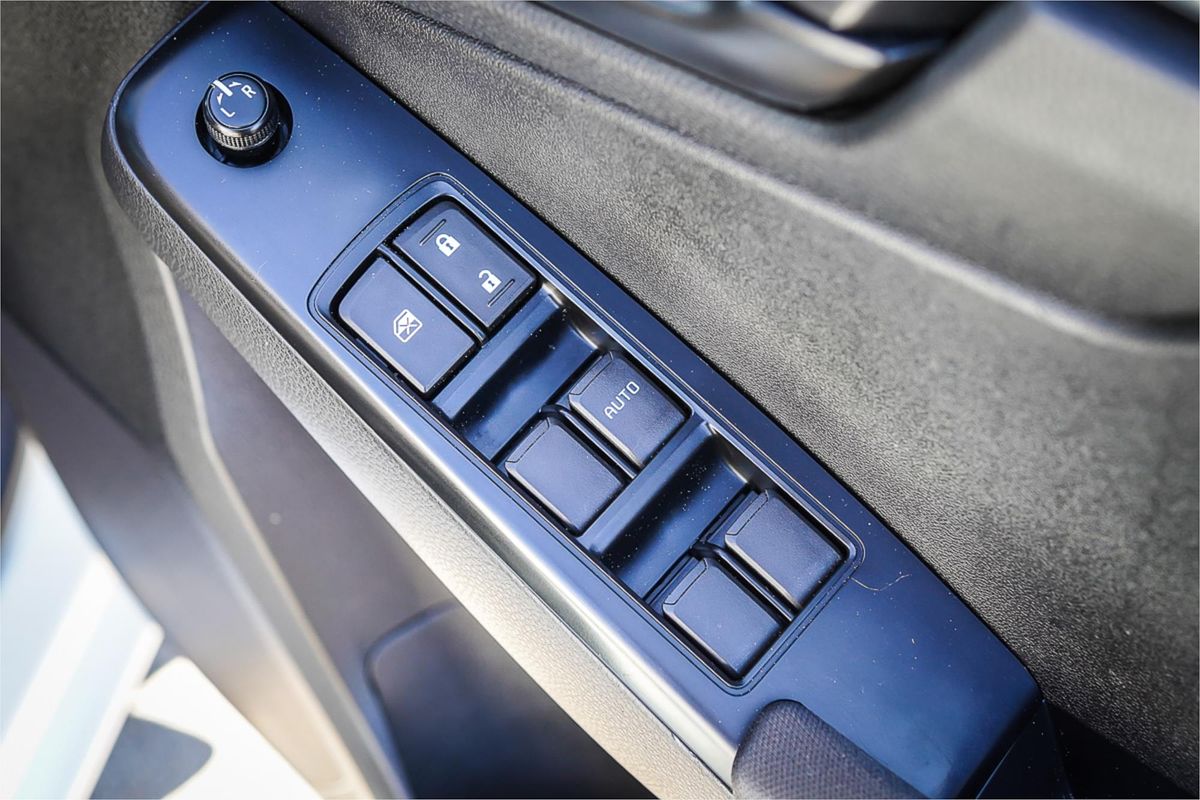 2020 Isuzu D-MAX SX High Ride Rear Wheel Drive
