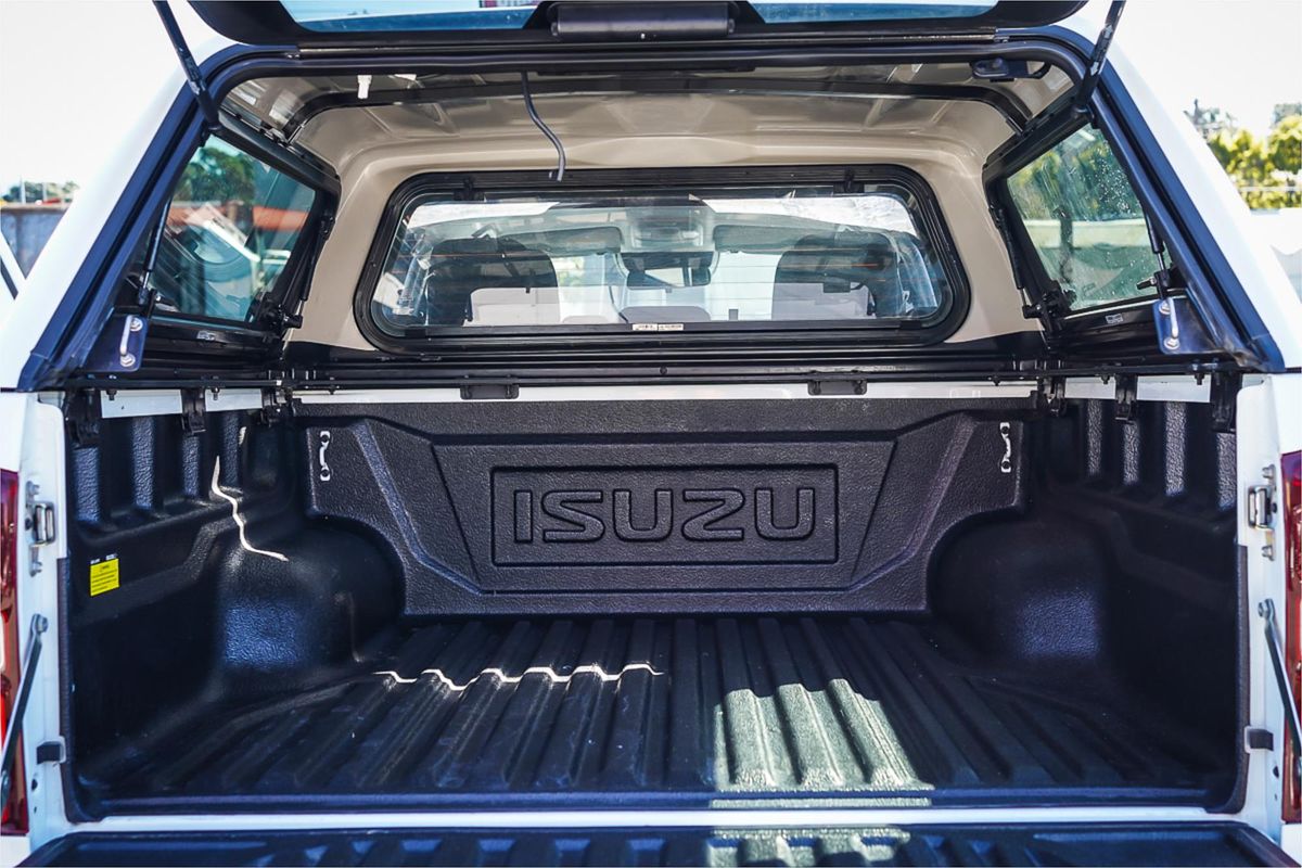 2020 Isuzu D-MAX SX High Ride Rear Wheel Drive