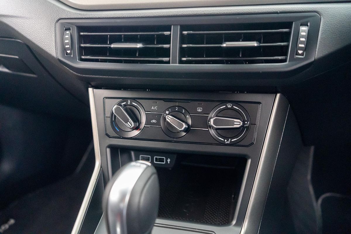 2017 Volkswagen Polo Launch Edition AW