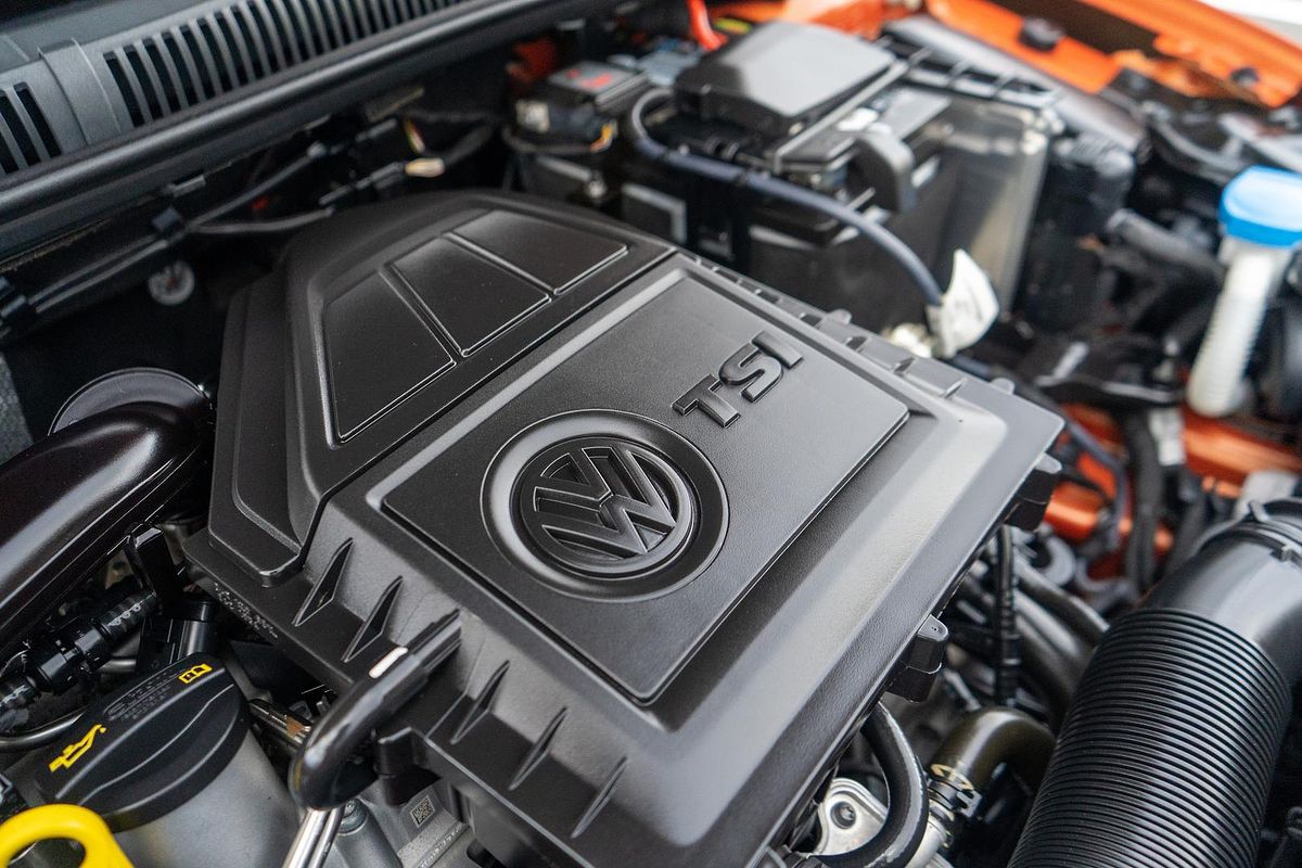 2017 Volkswagen Polo Launch Edition AW
