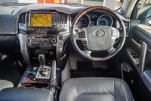 2012 Toyota Landcruiser Sahara VDJ200R