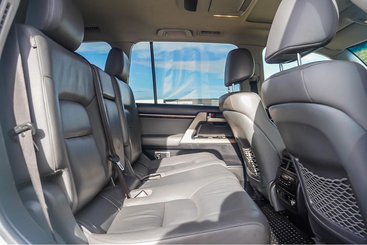 2012 Toyota Landcruiser Sahara VDJ200R